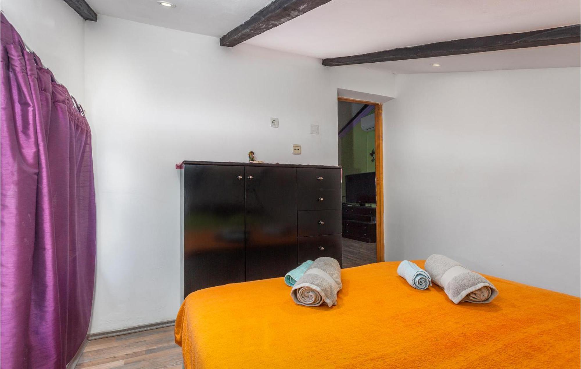 2 Bedroom Amazing Apartment In Nijvice Zewnętrze zdjęcie
